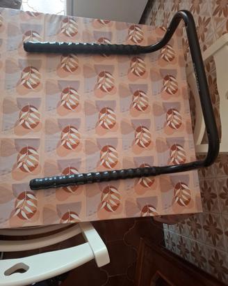 Staffa a mro porta bicicletta