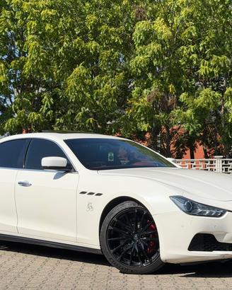 Maserati Ghibli V6 Diesel 275 CV