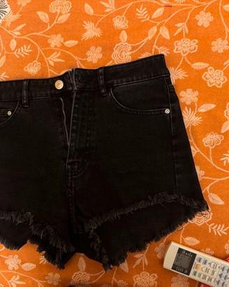 Zara: shorts neri