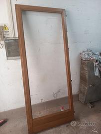 Infisso in legno rovere lamellare