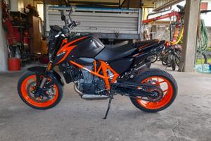 Ktm duke 690r
