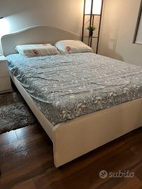 Letto "IKEA" con materasso matrimoniale ... 