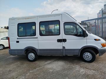 A 6900E.STUPENDO MINI BUS DA 9 POSTI PATENTA B.DAI