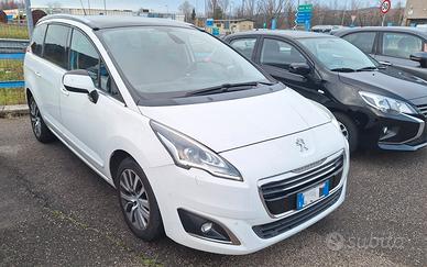Peugeot 5008 2.0 HDi aut. 7 Posti Allure