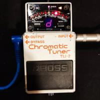 BOSS TU-2 accordatore per basso e chitarra 