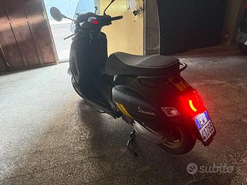 Vespa gas 300