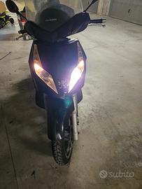 Peugeot Geopolis 400 - 2009