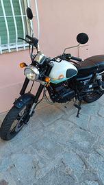 Ciclomotore MASH Seventy five 125