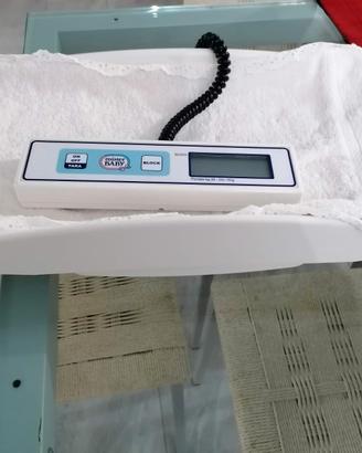 bilancia pesa neonato 