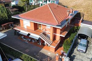 PORZIONE DI BIFAMILIARE A POIRINO