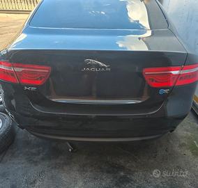 Ricambi Jaguar XE 2015-2024 (X760)