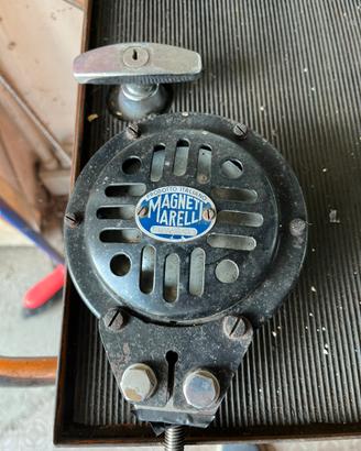 Vecchio clacson Magneti Marelli