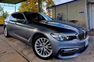 BMW 520D TOURING G31 LUXURYLINE*FULL SERVICE BMW*