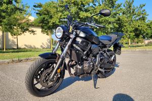 YAMAHA XSR 700