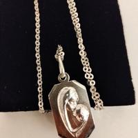 Collanina con Medaglia Madonna con Bambino - in a