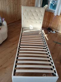Letto singolo con testata imbottita e doghe in leg