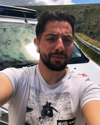 Autista , agente di vendita , lavaggista
