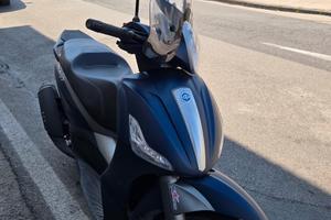 Beverly 300S ABS ZERO SINISTRI PERFETTO!!