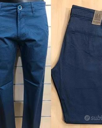 Pantaloni Jeans Uomo Colore Blu Scuro Morris Tagli