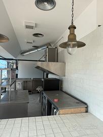 Attrezzatura completa cucina e Bar inox