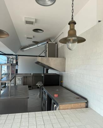 Attrezzatura completa cucina e Bar inox