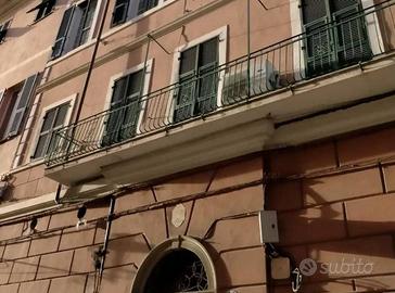 Immobile in asta di 258 m² con più di 5 locali a I