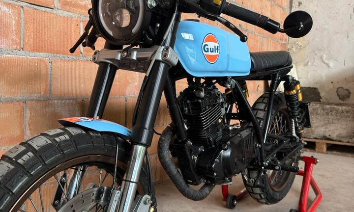Cafe racer 125 livrea gulf