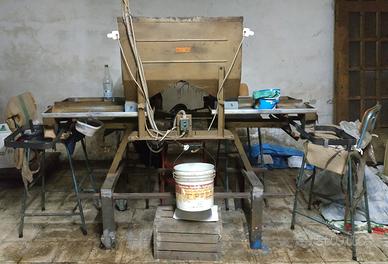 Macchina selezionatrice manuale mandorle