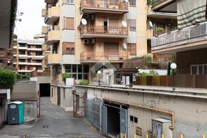 4 LOCALI A ROMA