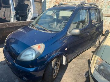 RICAMBI USATI AUTO - TOYOTA YARIS VERSO ANNO 2002