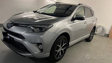 Toyota rav4 hybrid 2017