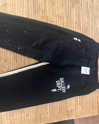 Pantaloni tuta gallery dept