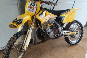 Suzuki RM 250 K2 cross