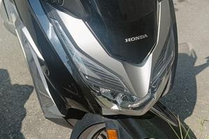 Honda Forza 300 – Anno 2020 – Nero – 39.000 km