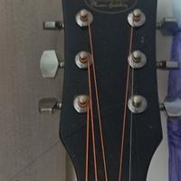 chitarra acustica 