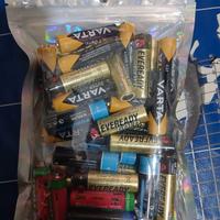 sachetto di batterie usate AA