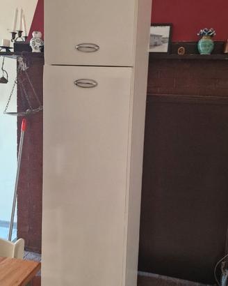 mobile vintage alto cucina