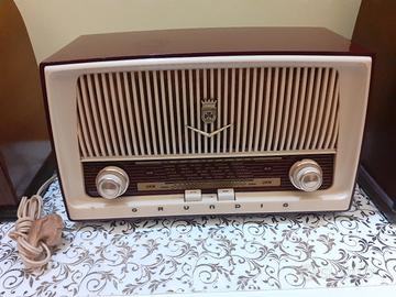 Radio epoca GRUNDIG type 87