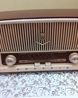 Radio epoca GRUNDIG type 87