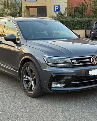 Tiguan II 2.0 TDI DSG R-Line 4Motion Executive