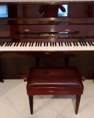 pianoforte verticale Nieer