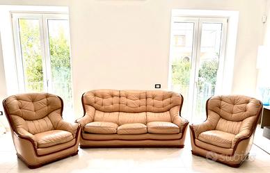 Divano 3 posti più due poltrone