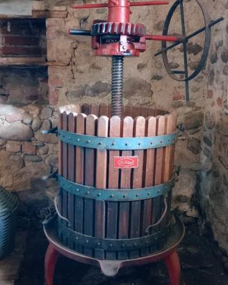 Torchio per vino