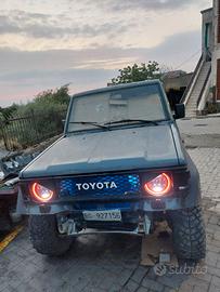 Toyota land cruiser lj 70