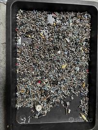 Lotto stock di 1.6 Kg di viti di varie dimensioni