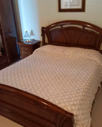 Copriletto realizzato a mano 
