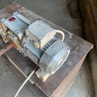 Motore e riduttore bonfiglioli