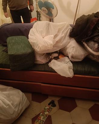 divano con cassettone