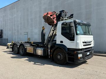 STRALIS SCARRABILE E GRU