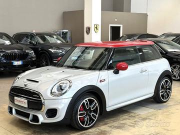MINI John Cooper Works 2.0 Hype Auto-18"-Carplay